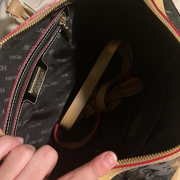 Large Italian Leather Handbag - Picture 3 of 5